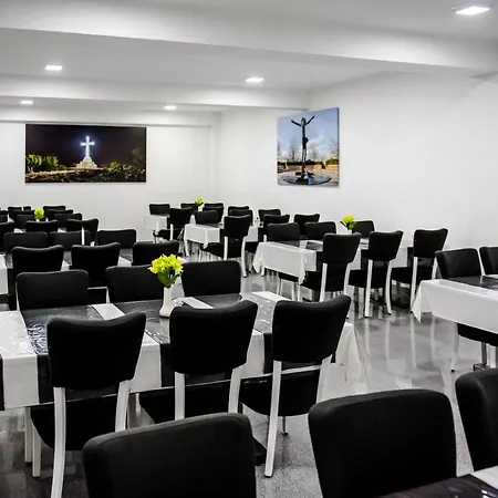 Ihtis Hotel